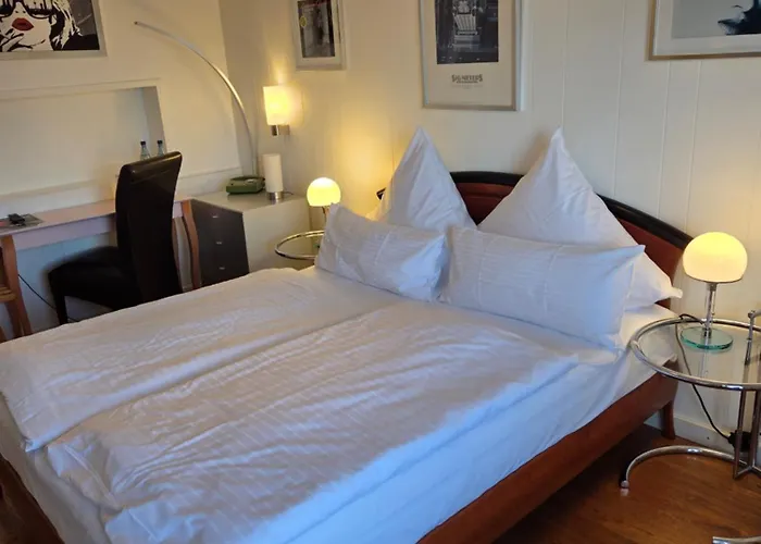 Hotel Freiheit Kolonia