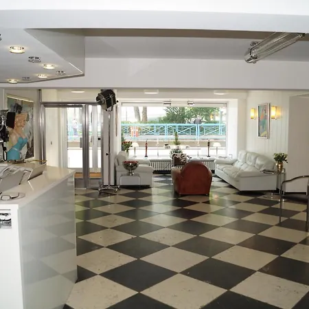 Freiheit Gmbh Ξενοδοχείο 3*