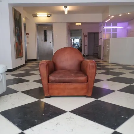 فندق فرايهايت 3*