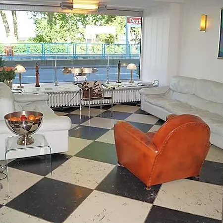 Freiheit Gmbh 3*