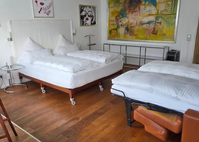 弗赖海特酒店 3*