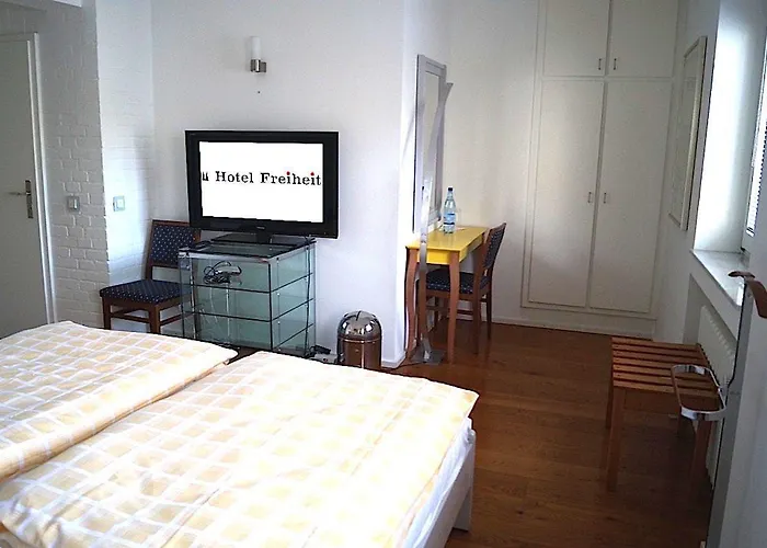 Freiheit 3*